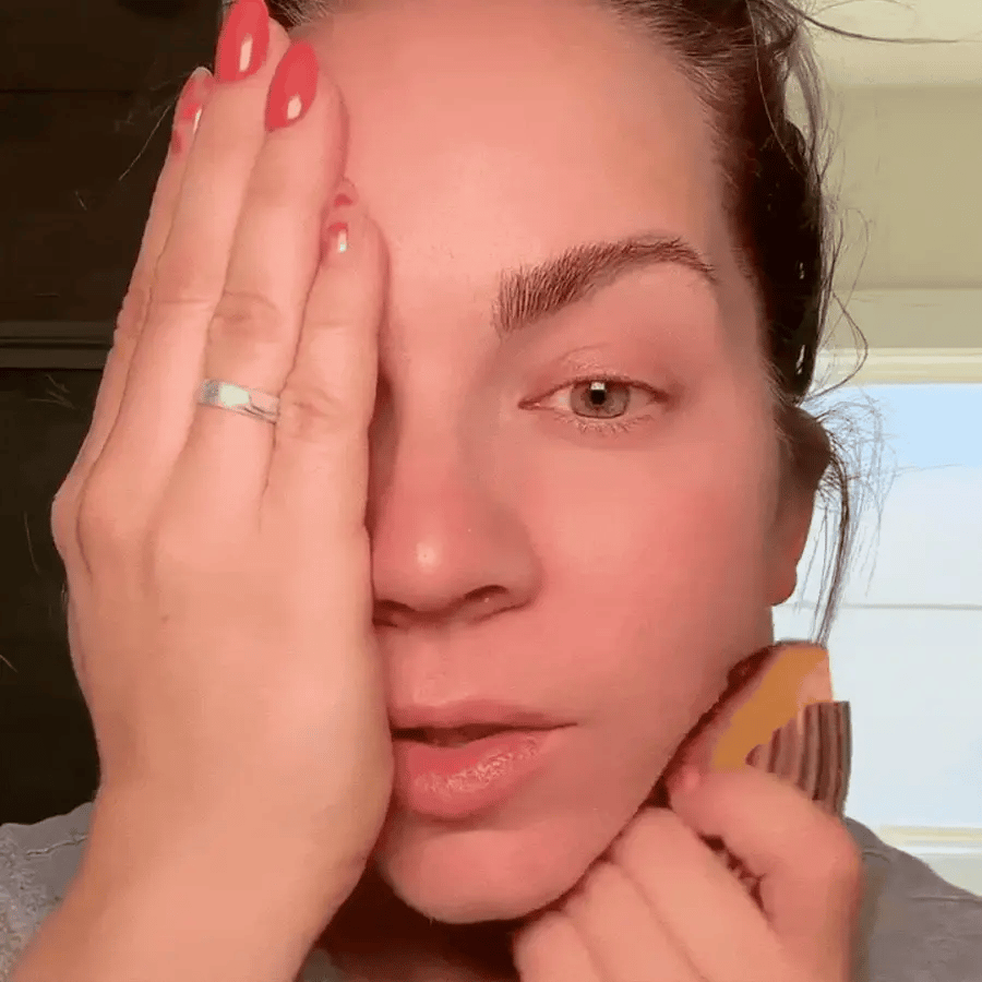Aurevixa™ Skin Flow Sculptor
